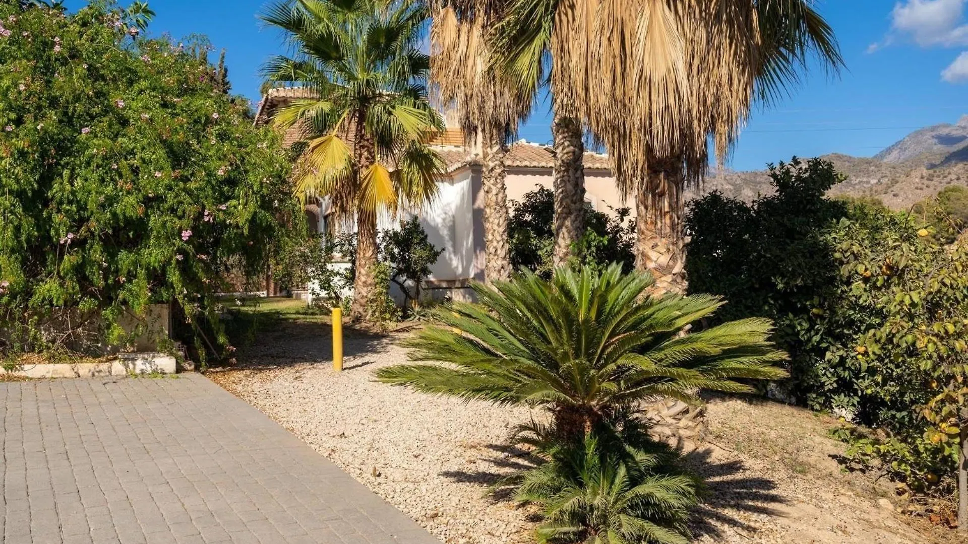 Nyaraló Ferienhaus Mit Privatpool Fuer 10 Personen Ca 280 Qm In Nerja, Andalusien Costa Del Sol